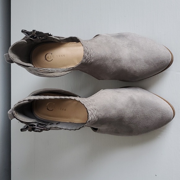 C EST. 1946 Gray Cut Out Booties BuckleAnkleStrap, 8W - Picture 2 of 5
